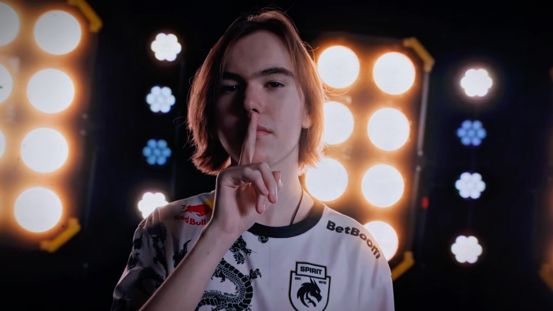 PGL布加勒斯特2025年半决赛：最佳比赛、击杀、评论、表情包、网红反应