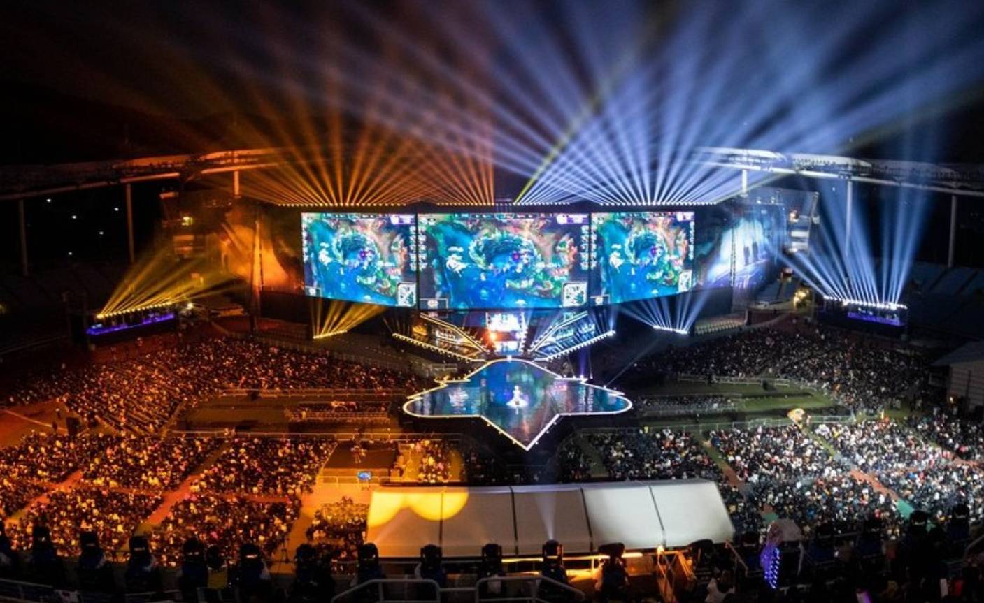 熊的力量！ Tarzan 疯狂地攻击 Scout ，最终胜利由 AL3-2 JD Gaming 获得，晋级决赛